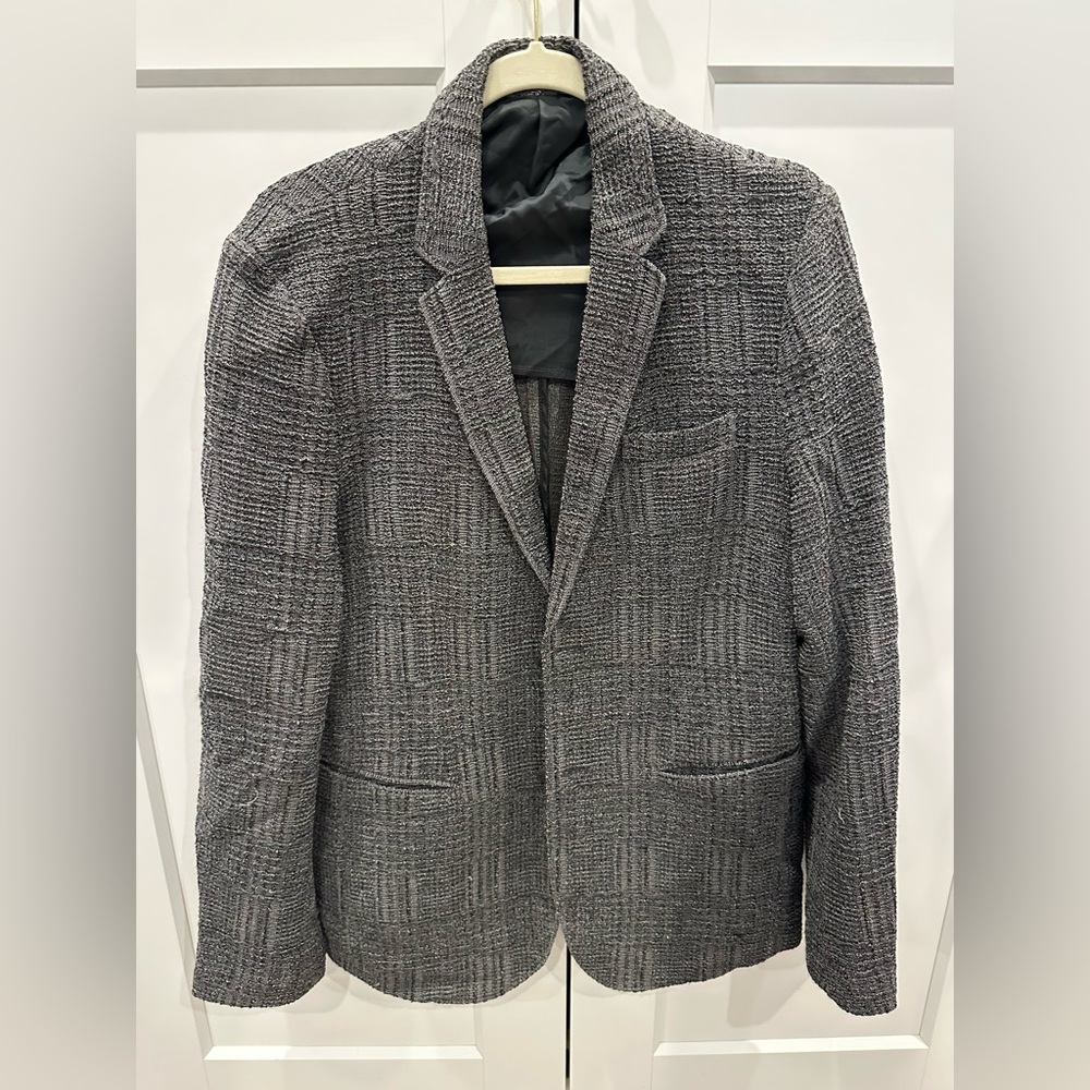 Emporio Armani
Textured Weave Blazer